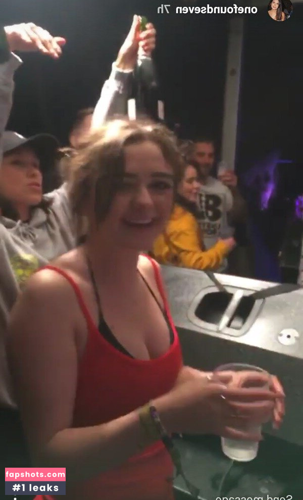 Maisie Williams gallery photo #856