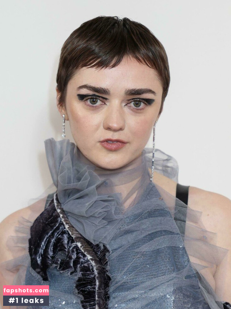 Maisie Williams gallery photo #919
