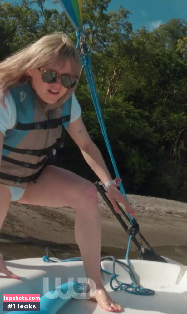 Maisie Williams gallery photo #925