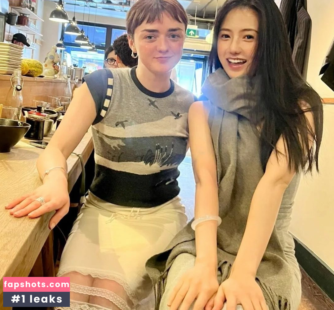 Maisie Williams gallery photo #941