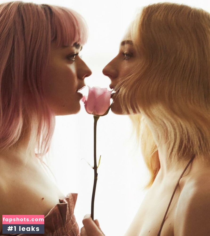 Maisie Williams gallery photo #947