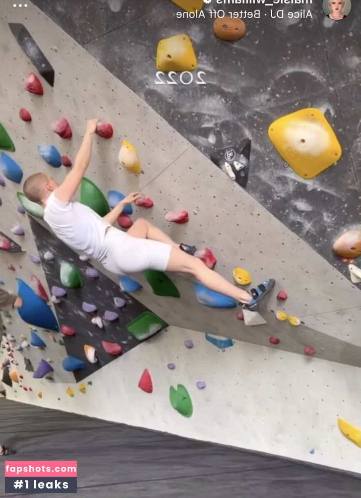 Maisie Williams gallery photo #952