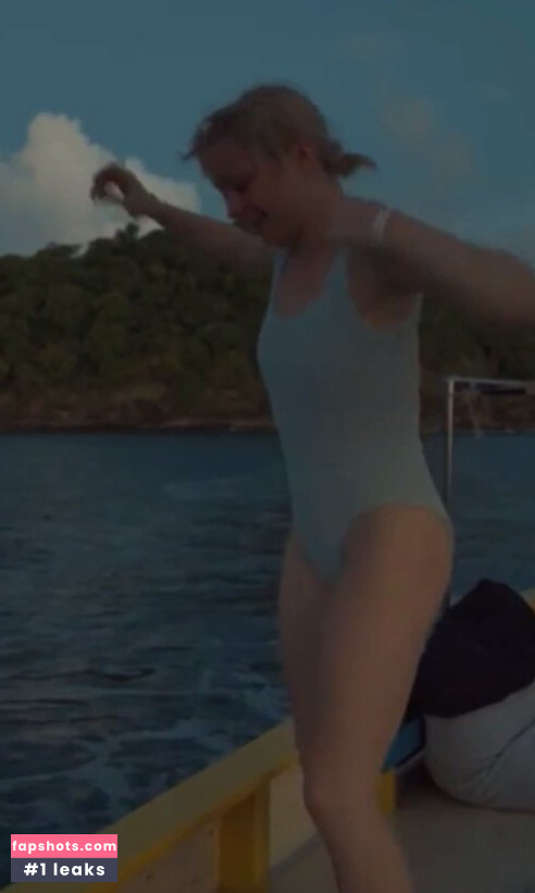 Maisie Williams gallery photo #981