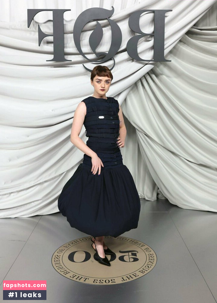 Maisie Williams gallery photo #992