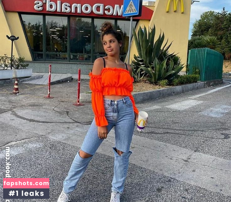 Maissa Hocini gallery photo #2