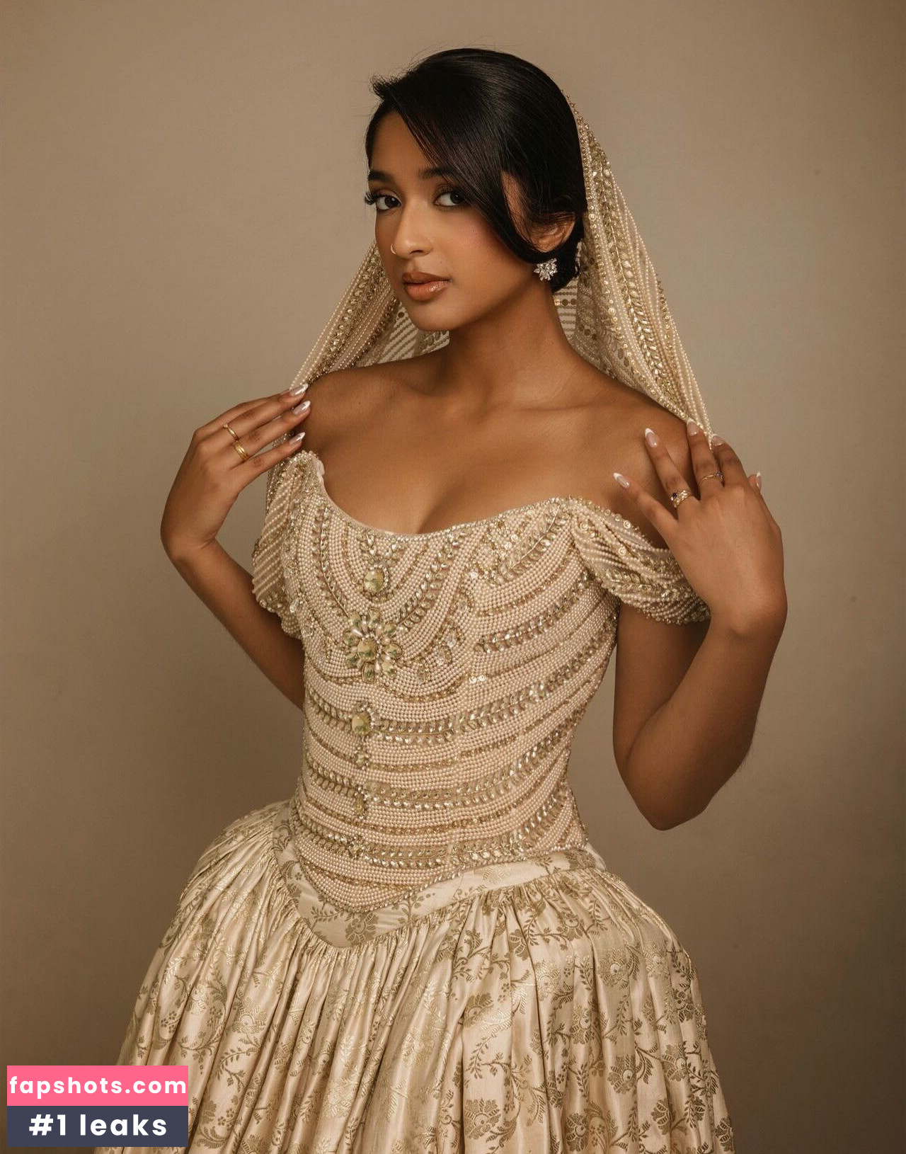 Maitreyi Ramakrishnan gallery photo #7