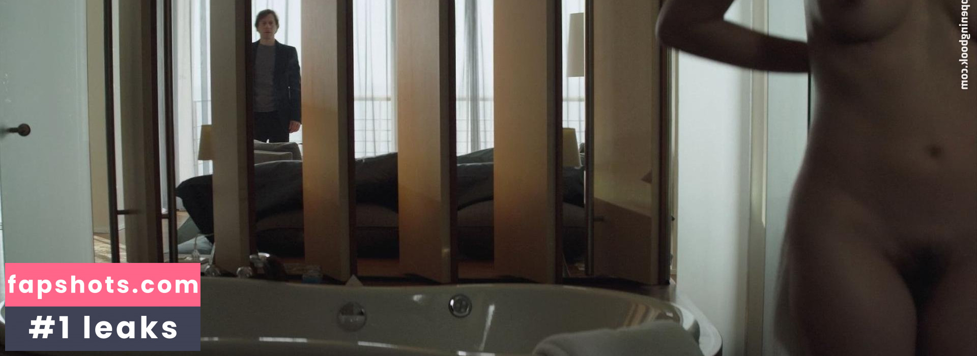 Maïwenn Le Besco nude babe gallery