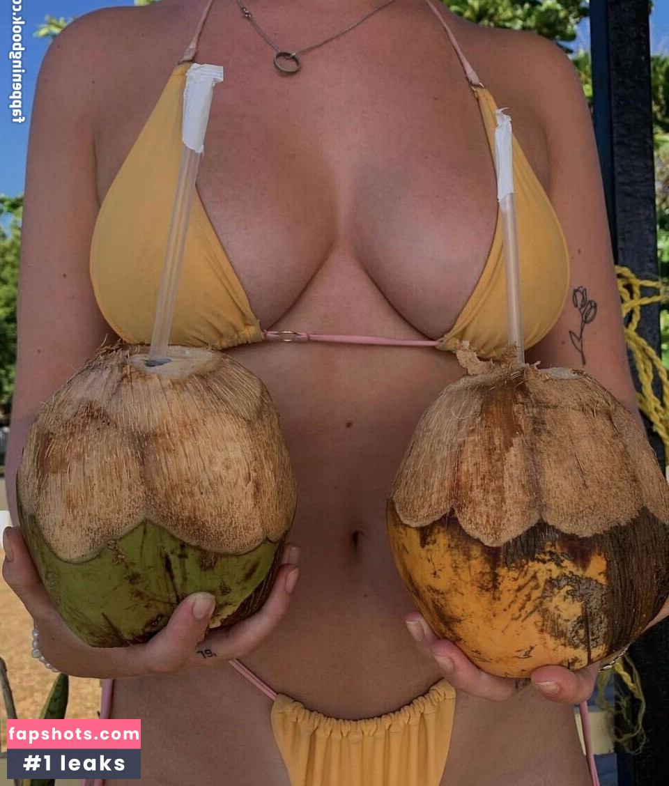 Maja Aleonie gallery photo #3