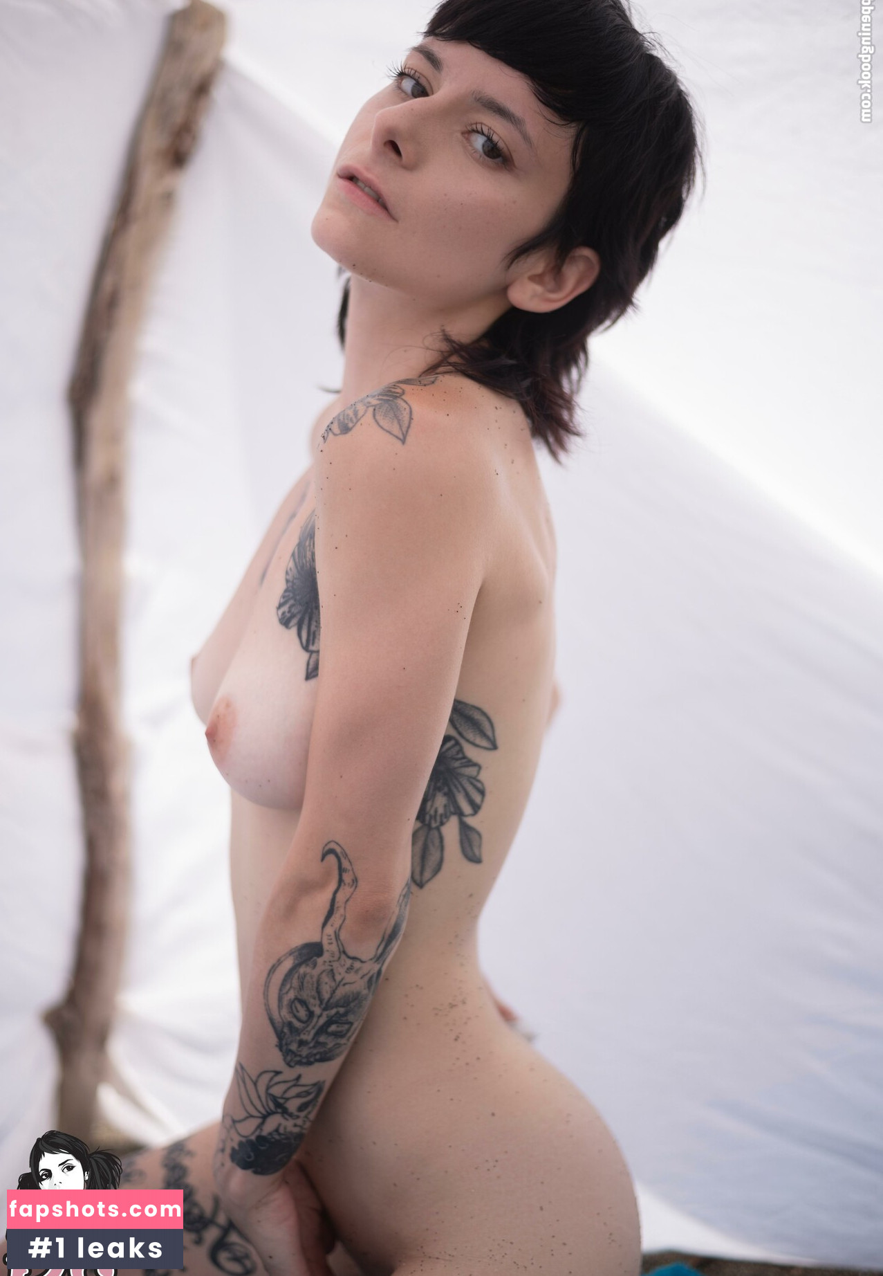 Makami gallery photo #5