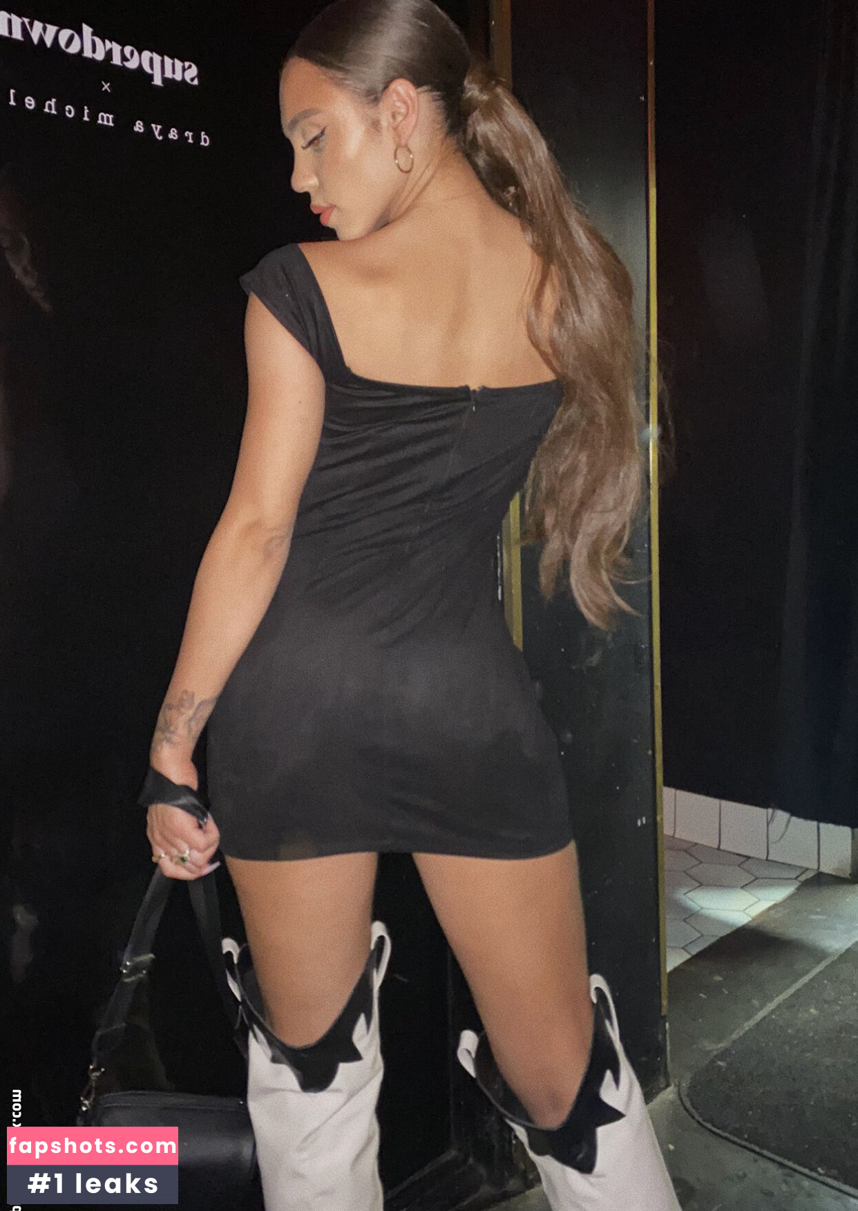 Makayla London Nude Leaks OnlyFans Photos #10 - LeakJerk