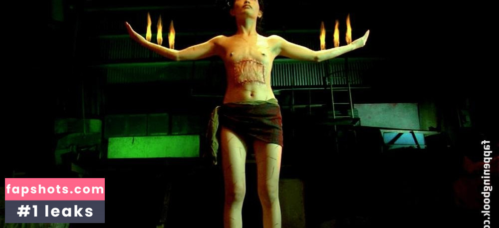 Maki Mizui nude babe gallery