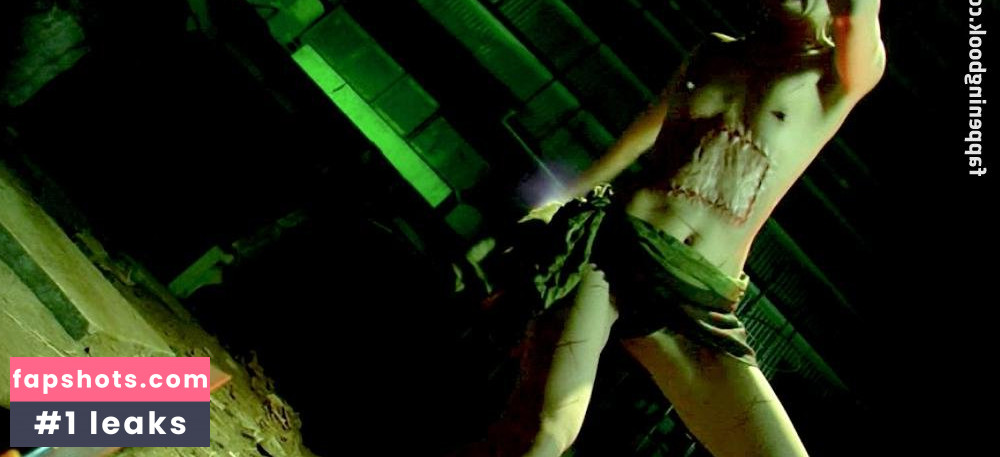 Maki Mizui gallery photo #4