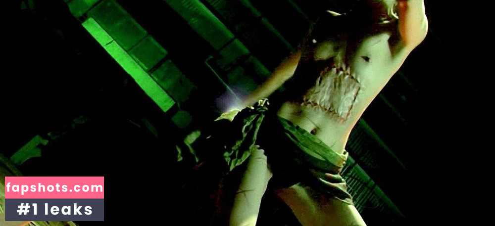 Maki Mizui gallery photo #5