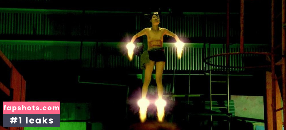 Maki Mizui gallery photo #7