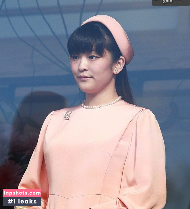 Mako Komuro gallery photo #3