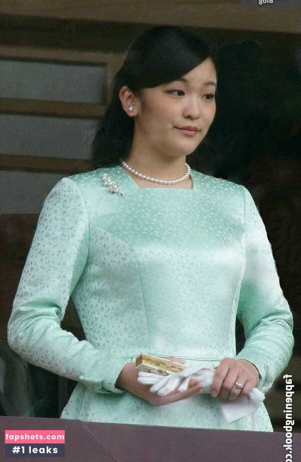 Mako Komuro nude babe gallery