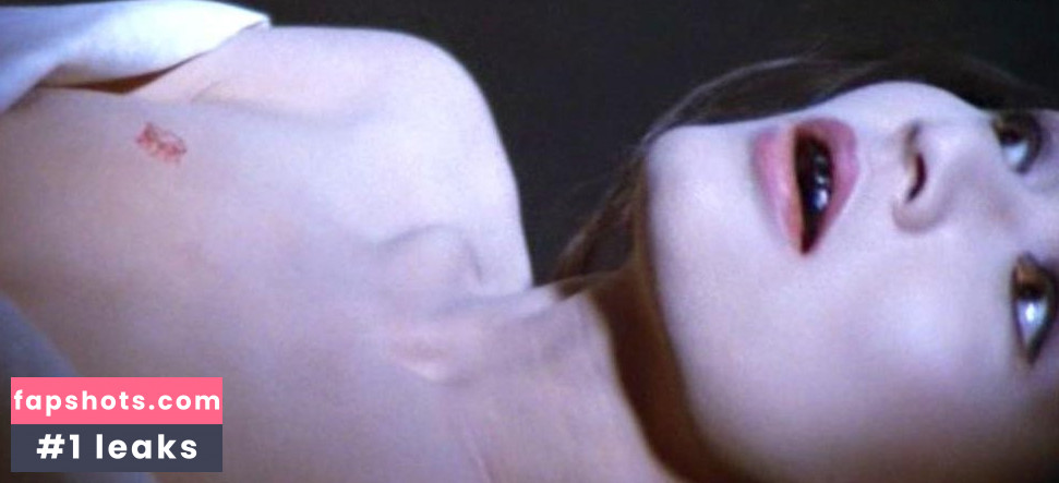 Mako Midori gallery photo #2