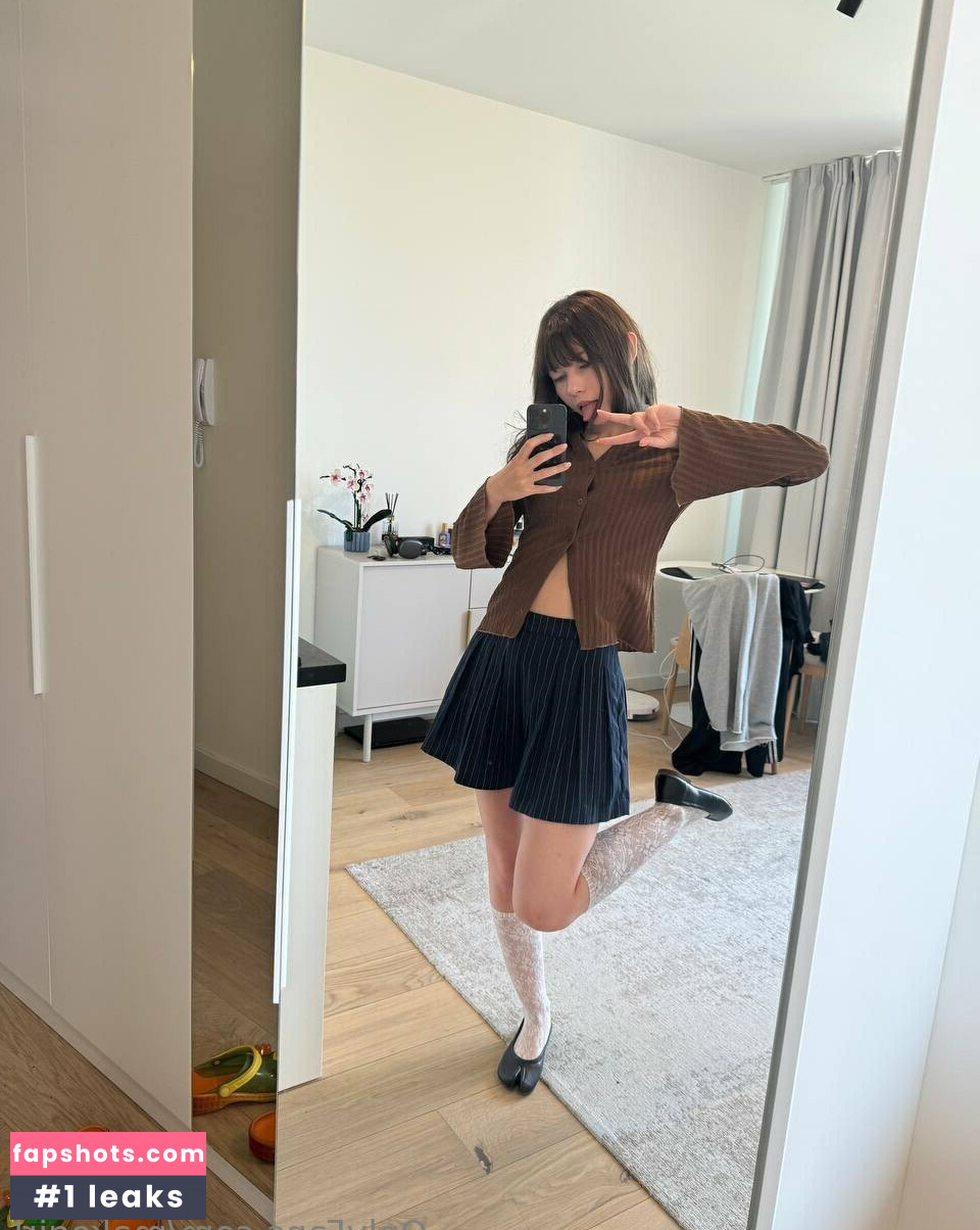 Makogirl Nude Leaks OnlyFans Photos #20 - LeakJerk