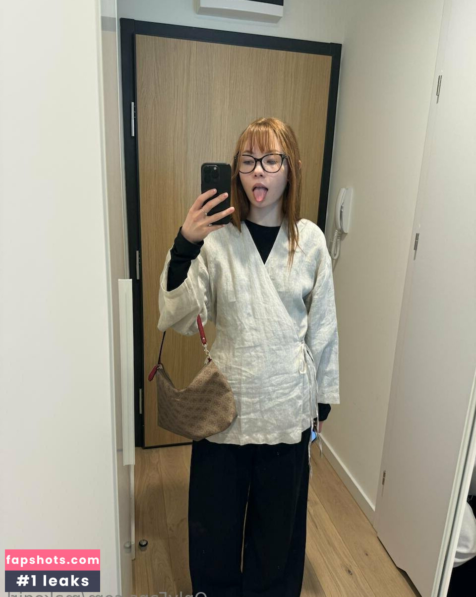 Makogirl Nude Leaks OnlyFans Photos #24 - LeakJerk