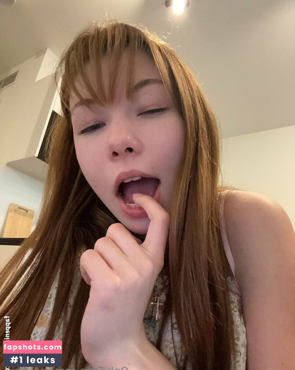 Makogirl Nude Leaks OnlyFans Photos #6 - LeakJerk