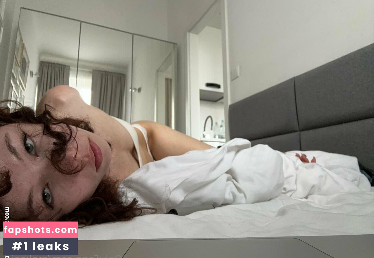 Makogirl Nude Leaks OnlyFans Photos #9 - LeakJerk