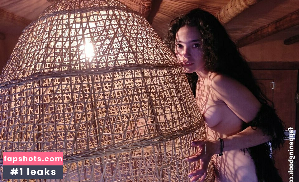 MakyMakys gallery photo #14