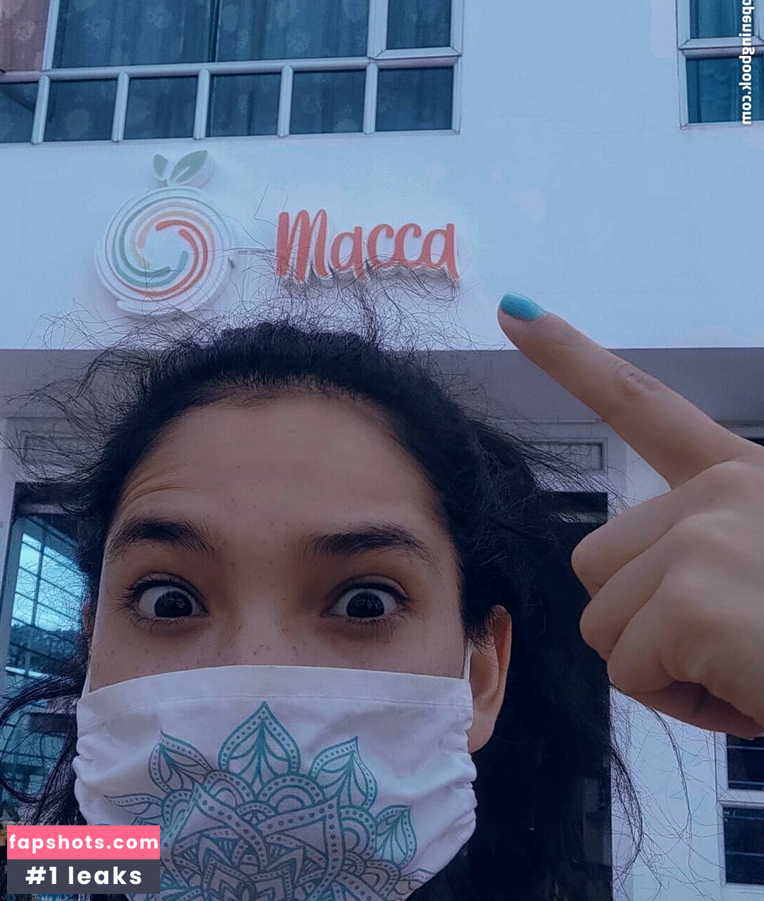 MakyMakys gallery photo #60