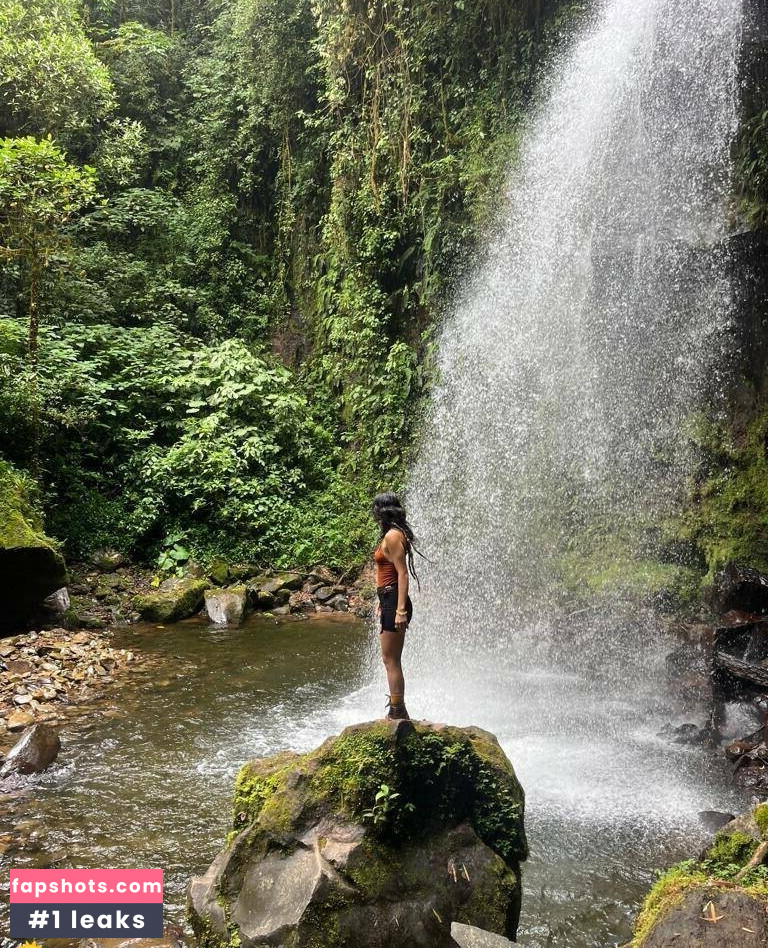 MakyMakys gallery photo #8