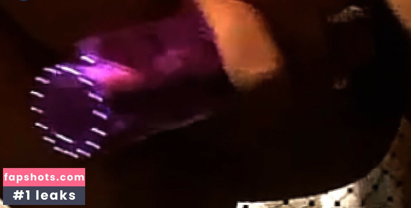 Mala Pink gallery photo #10