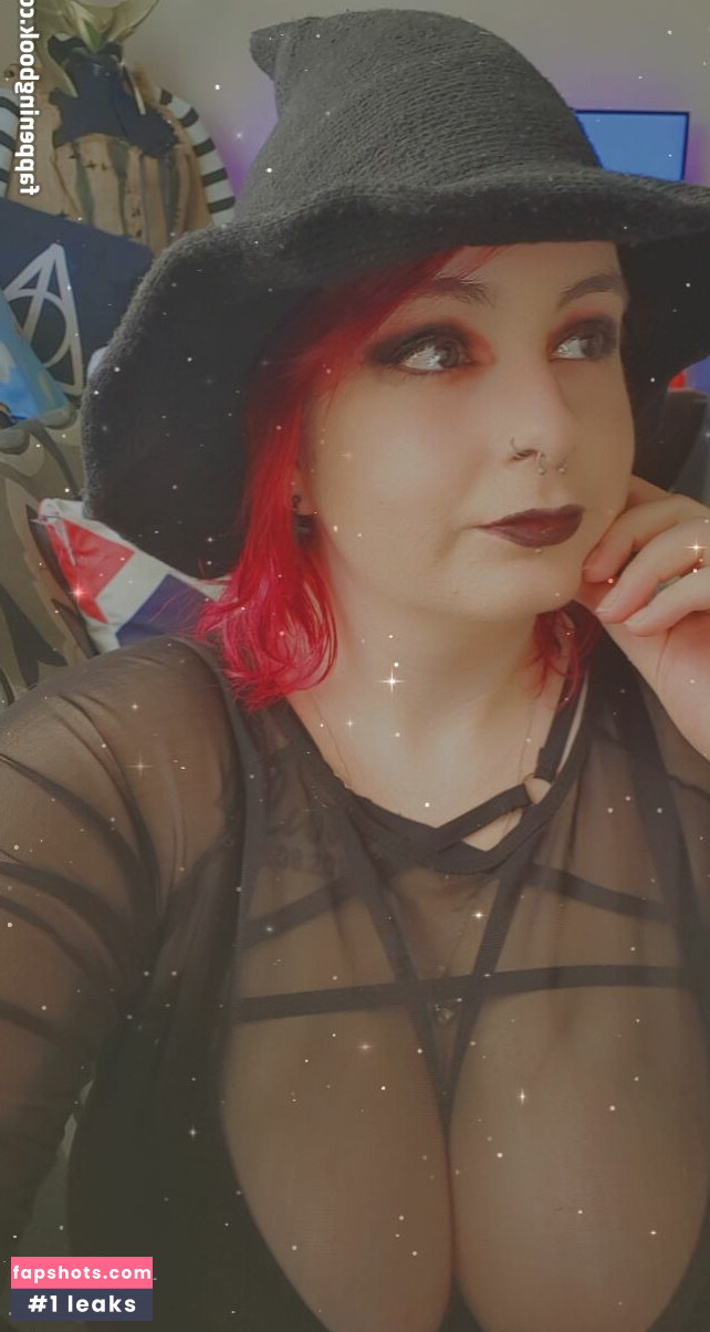 Malaafterdark nude babe gallery