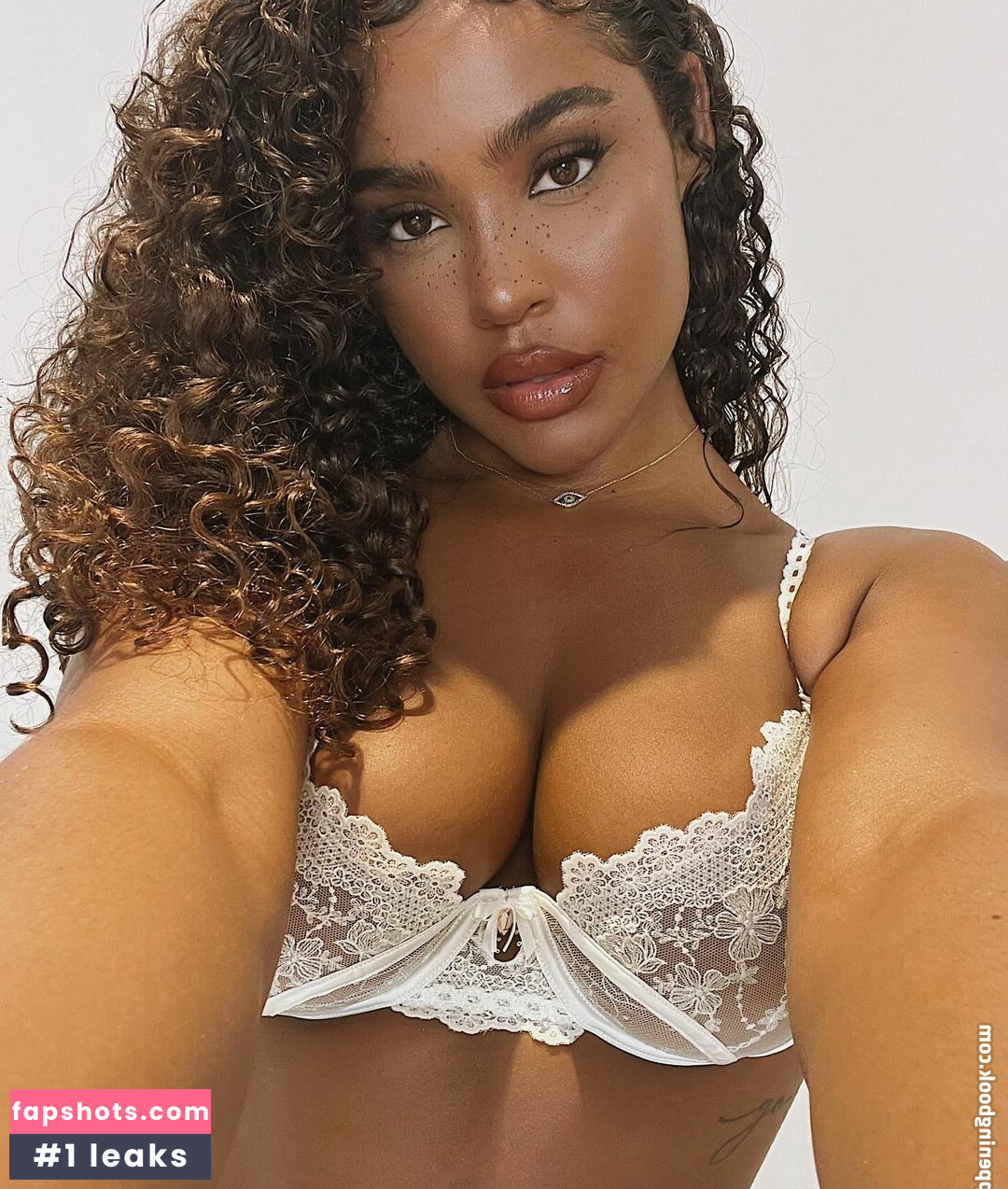 Malaika Terry gallery photo #66