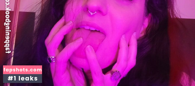 Malasmr nude babe gallery