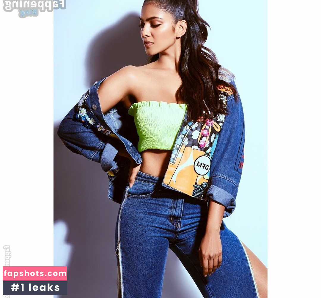 Malavika Mohanan Nude Leaks OnlyFans Photos #45 - Fapshots