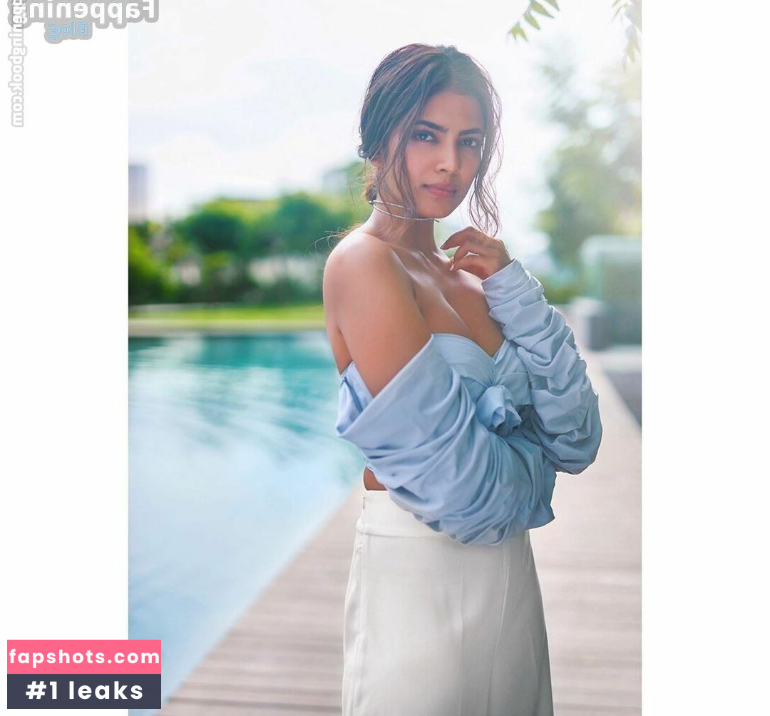 Malavika Mohanan Nude Leaks OnlyFans Photos #48 - Fapshots