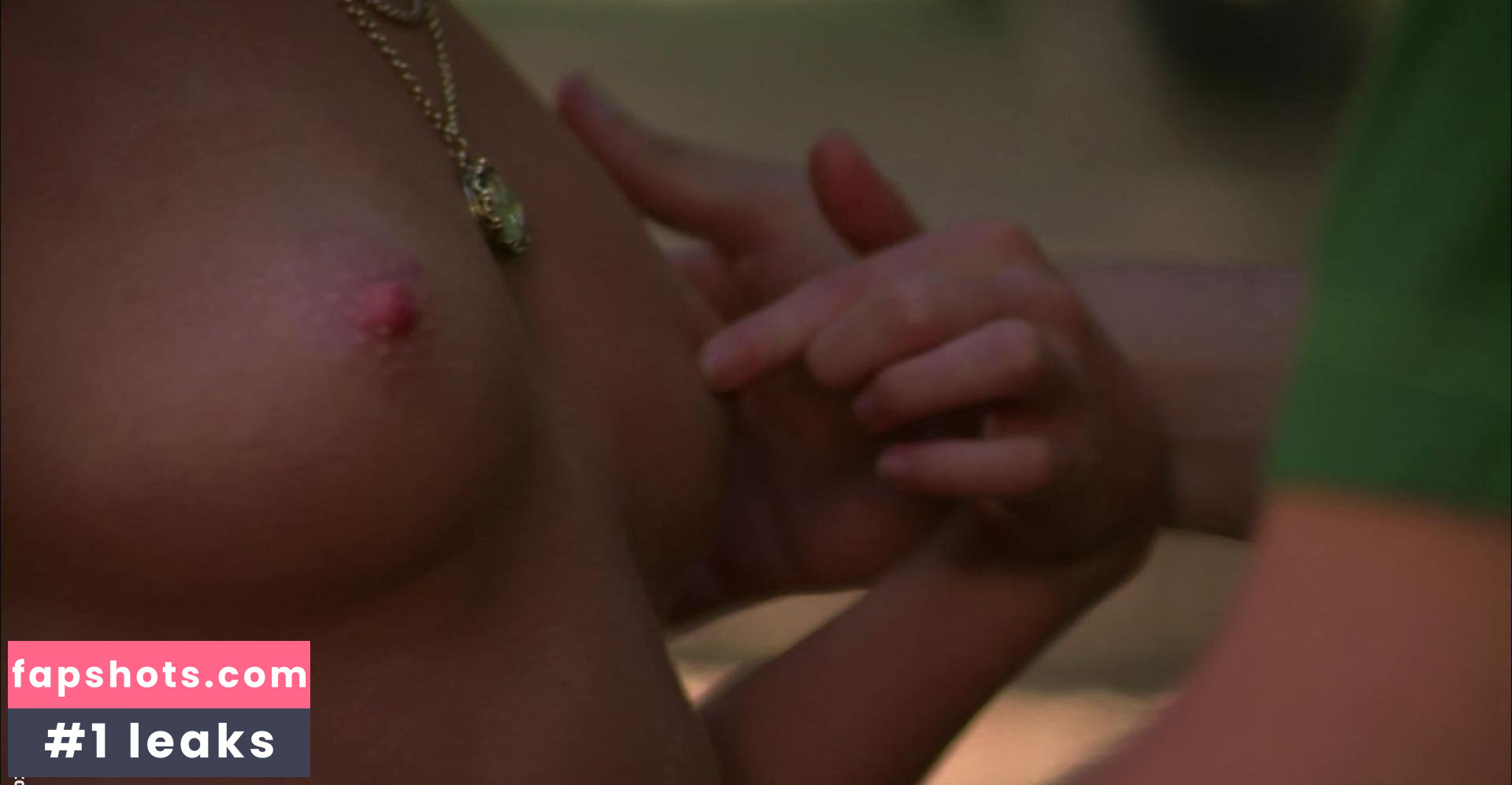 Malea Richardson nude babe gallery