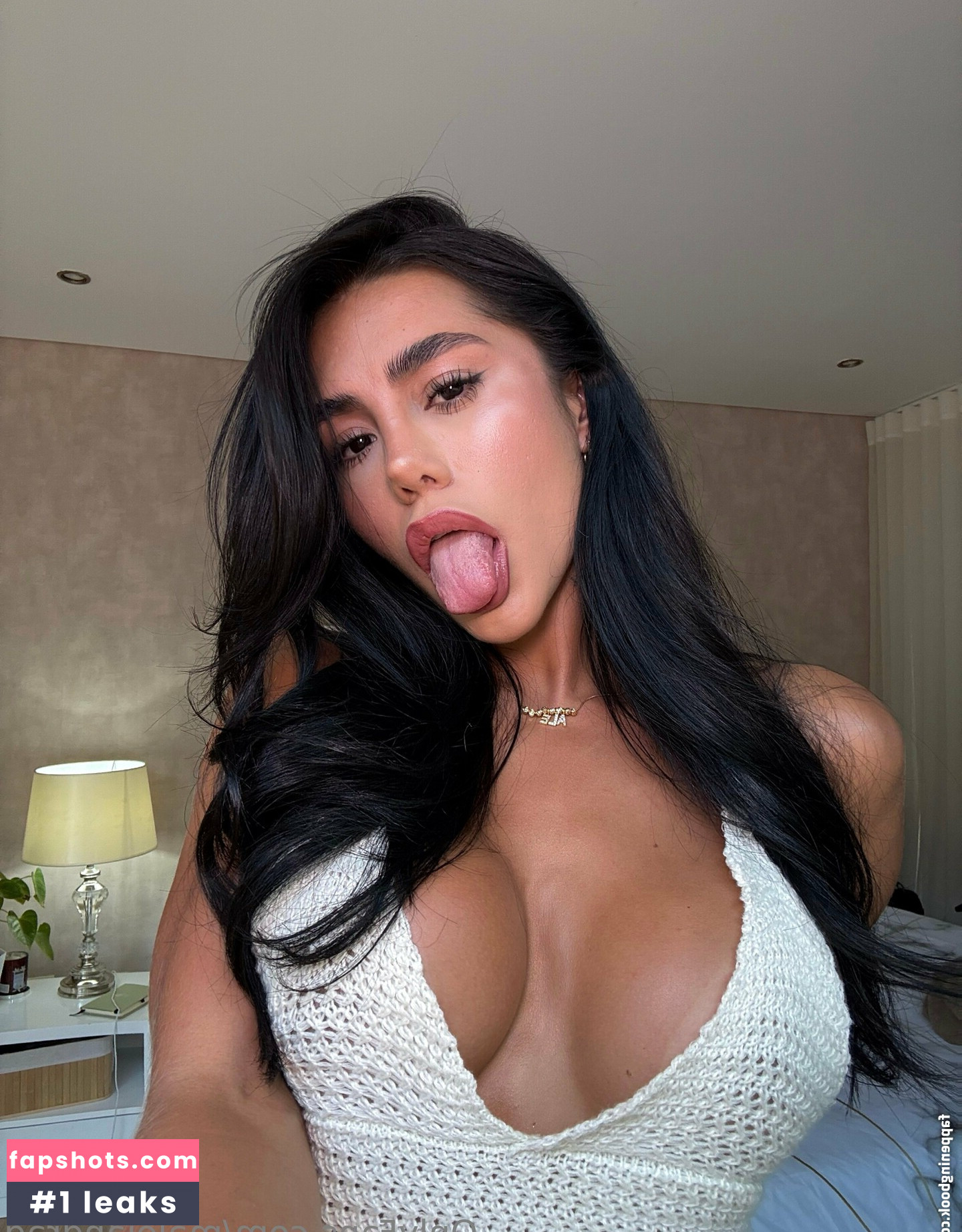 Malejandraq gallery photo #11