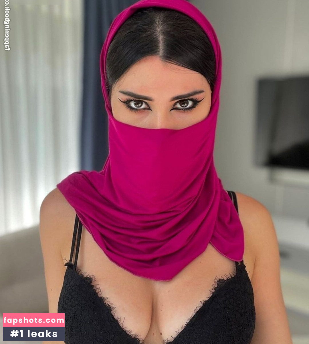 Malena DeRose gallery photo #5