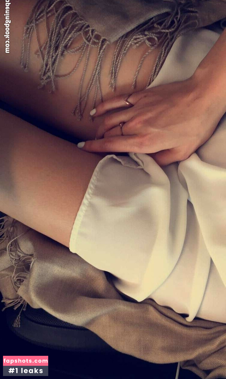 Malena Morgan gallery photo #177