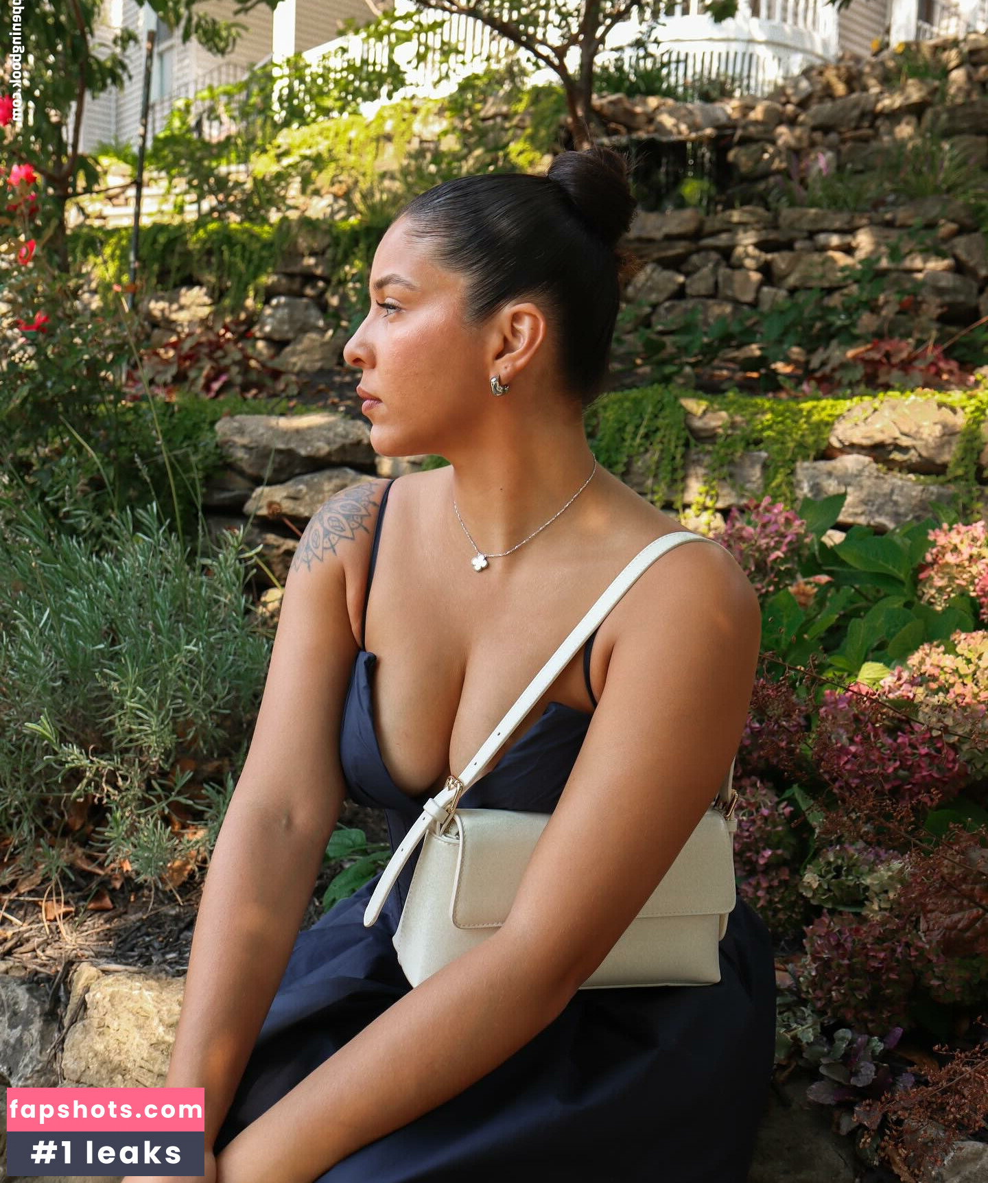 Maleni Cruz gallery photo #36