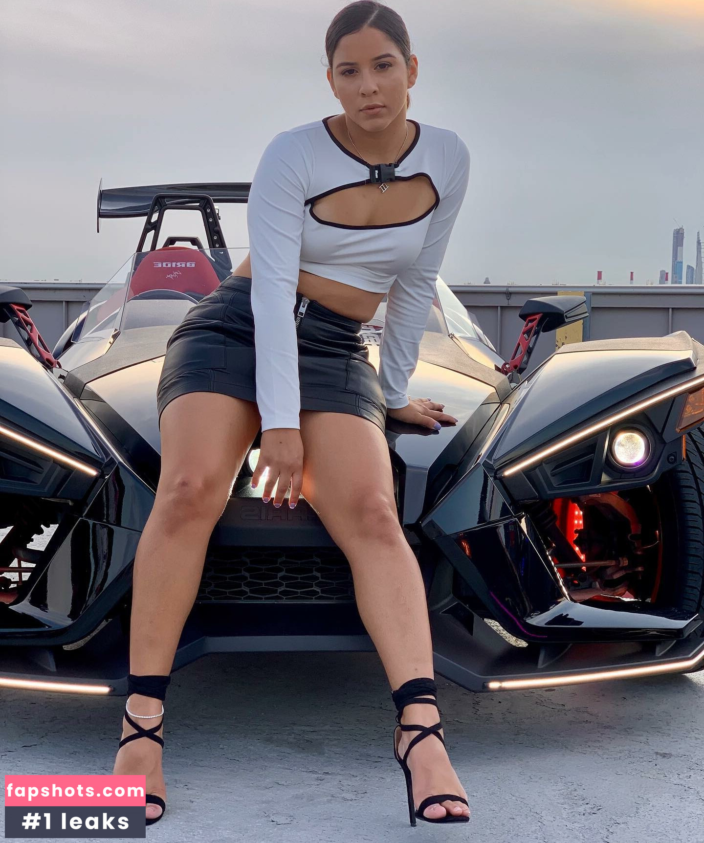 Maleni Cruz gallery photo #37