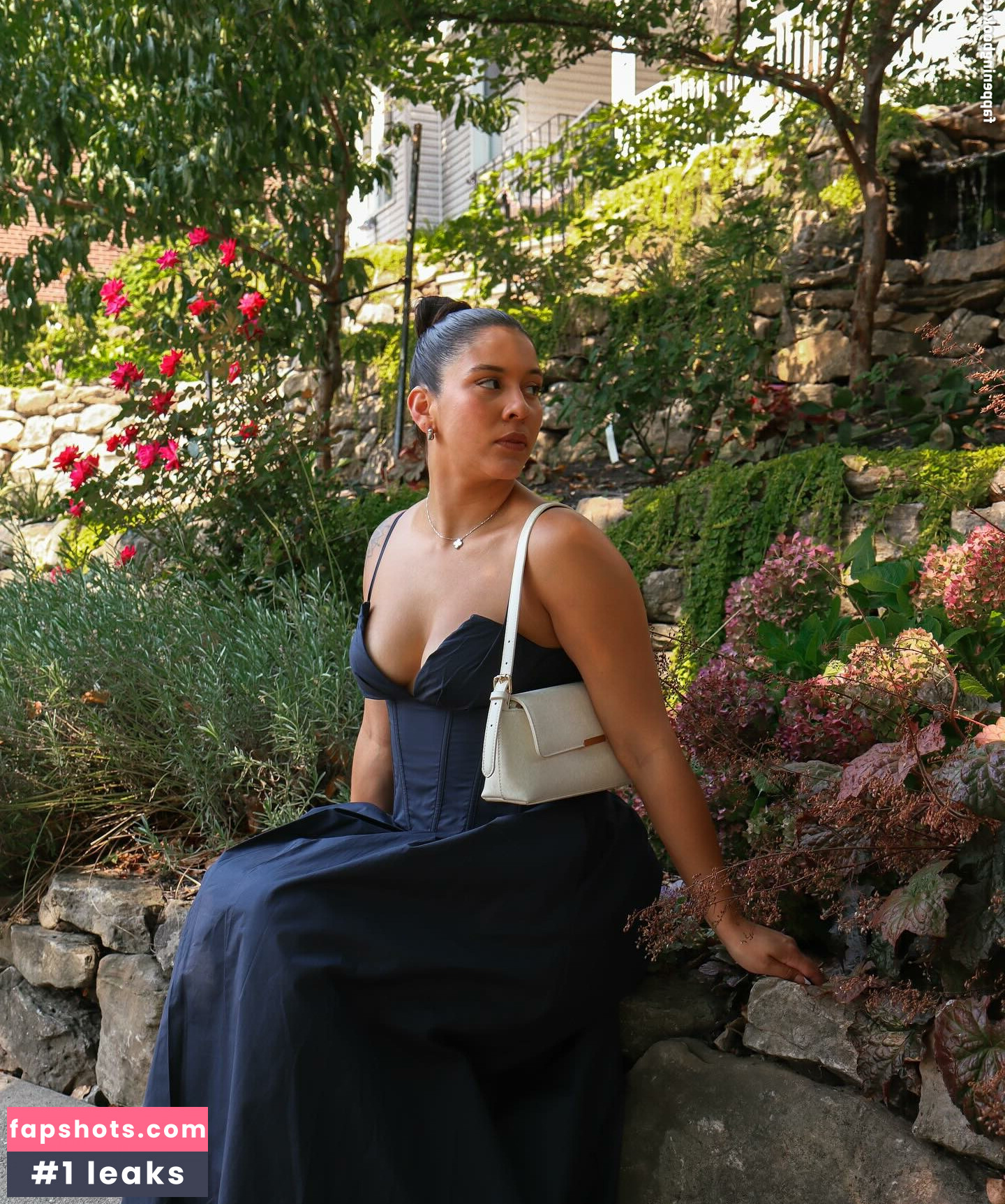 Maleni Cruz gallery photo #43