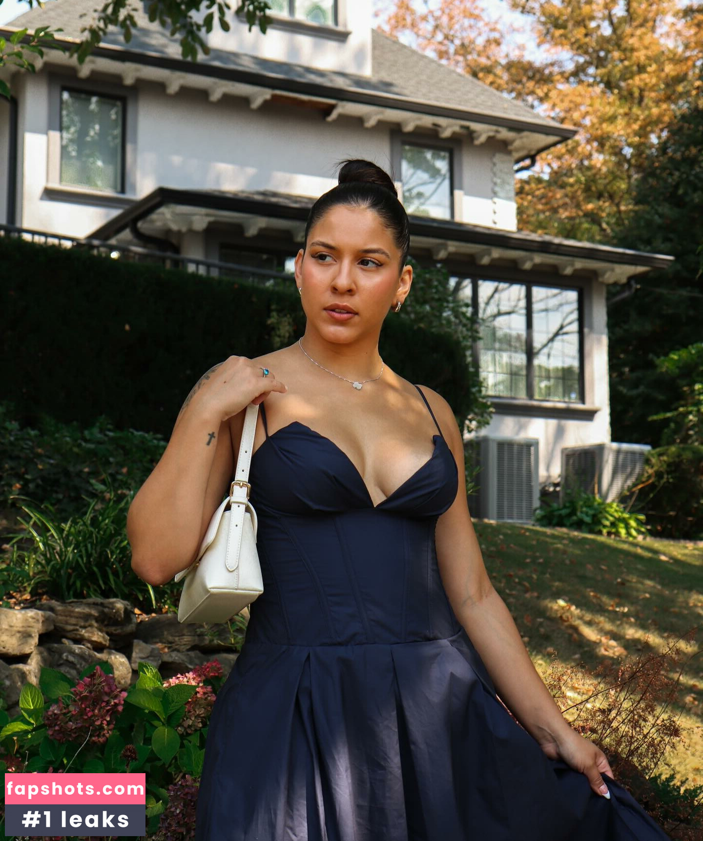 Maleni Cruz gallery photo #44