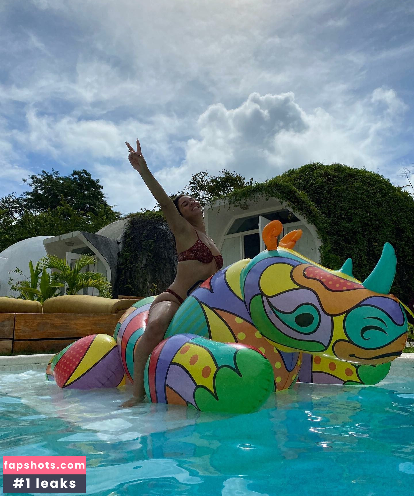 Maleni Cruz gallery photo #71