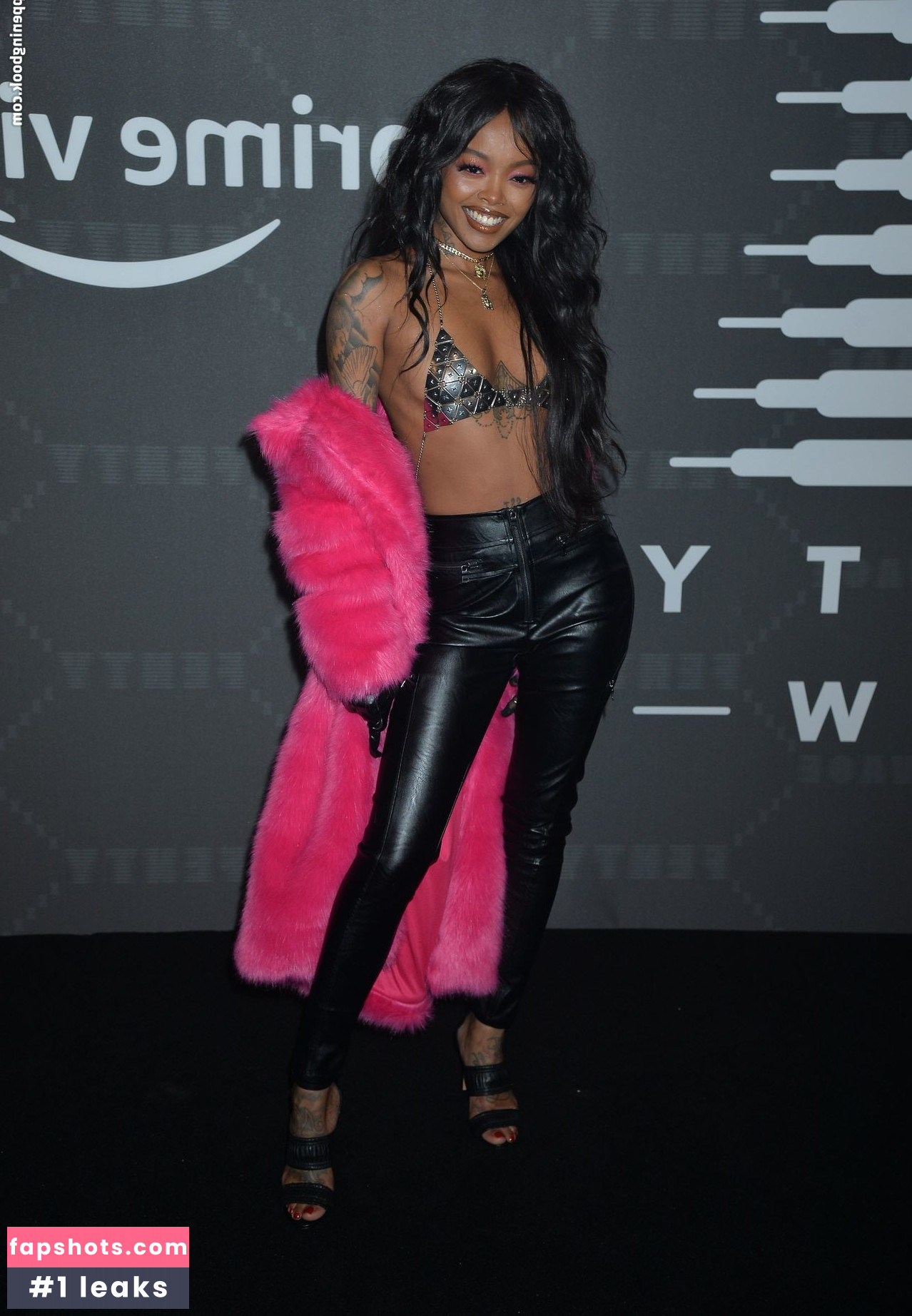 Maliibu Miitch gallery photo #11