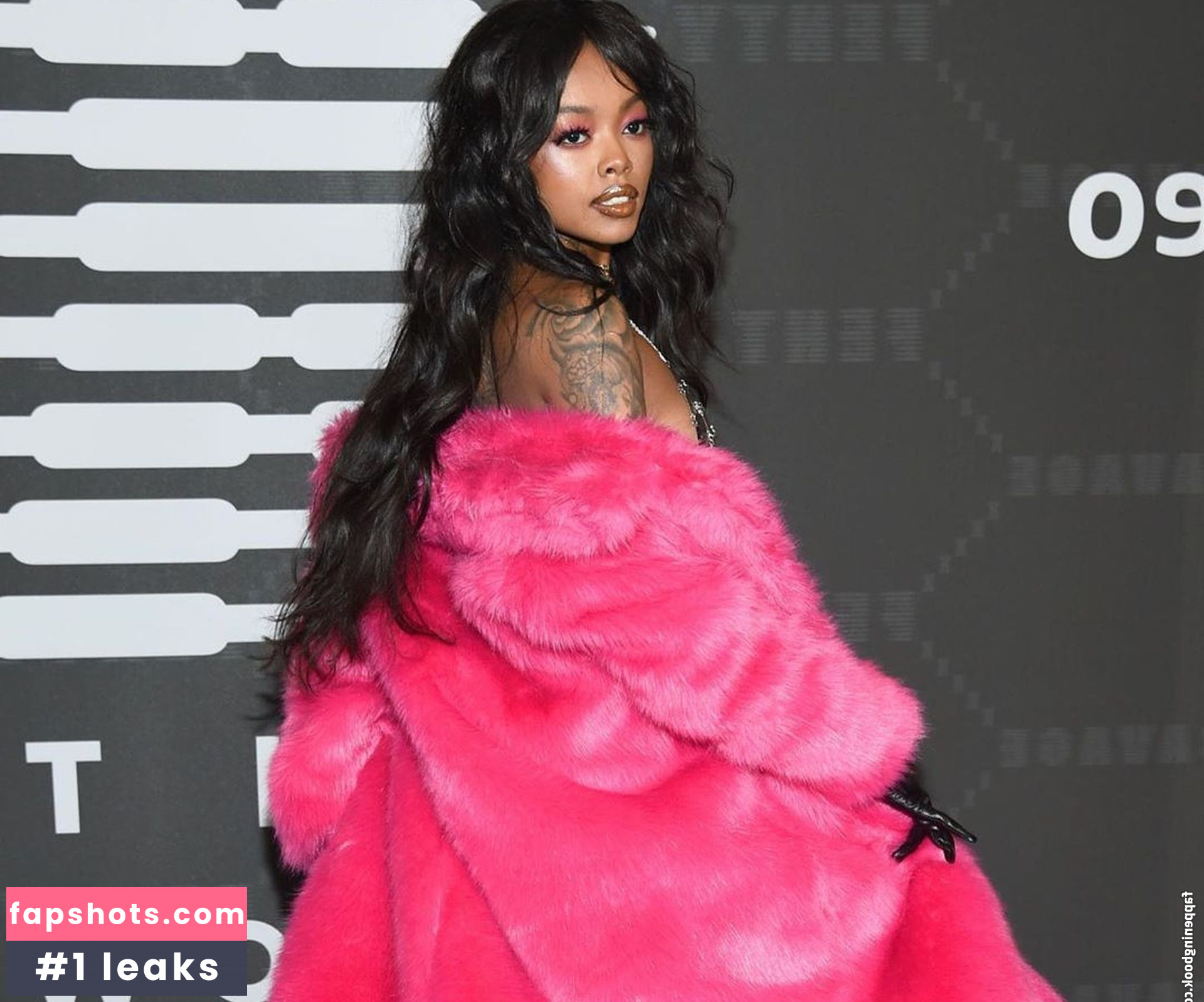 Maliibu Miitch gallery photo #6