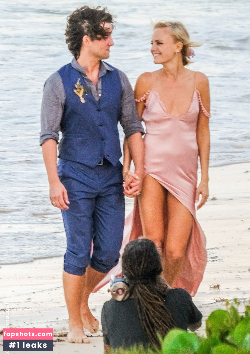 Malin Åkerman Nude Leaks OnlyFans Photos #262 - LeakJerk