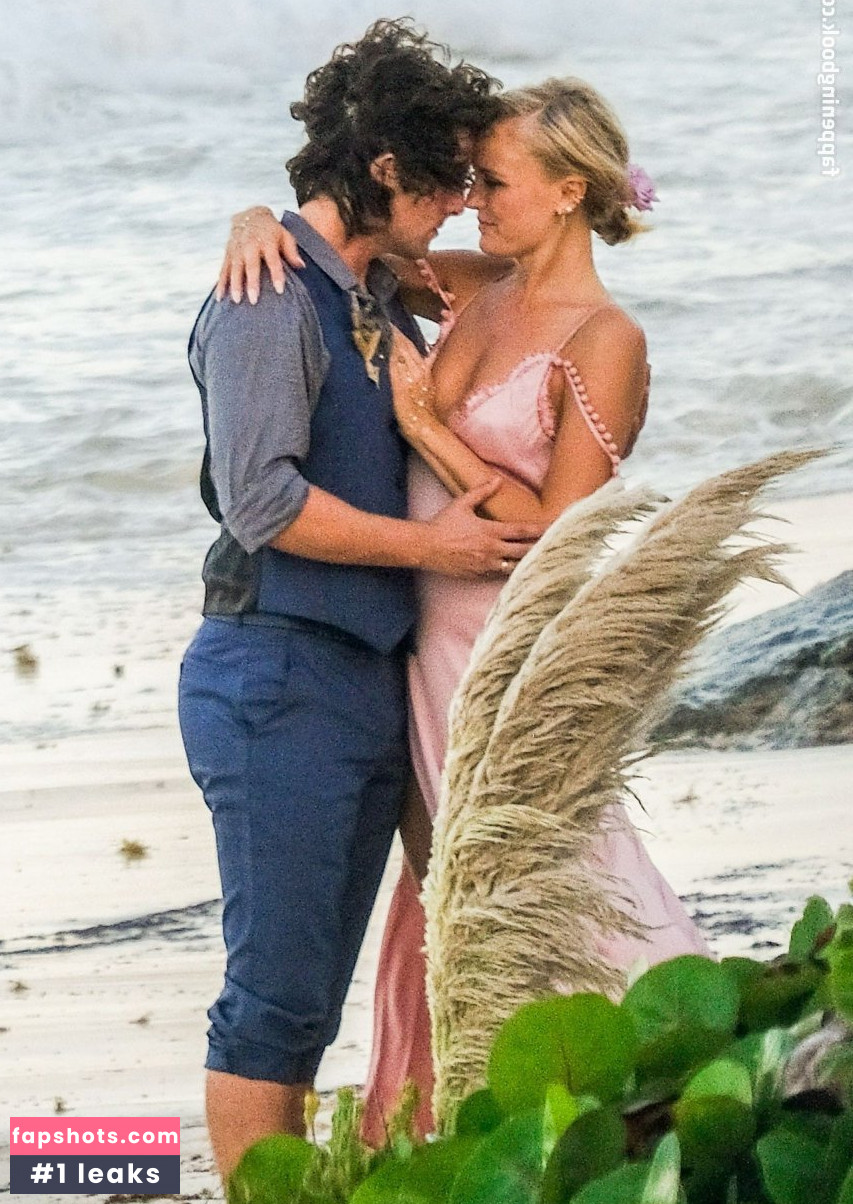 Malin Åkerman Nude Leaks OnlyFans Photos #265 - LeakJerk