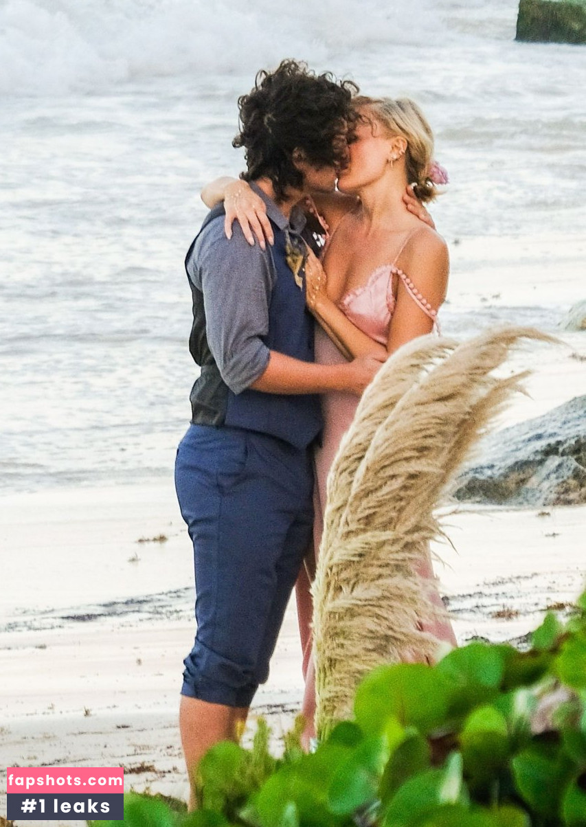 Malin Åkerman Nude Leaks OnlyFans Photos #266 - LeakJerk