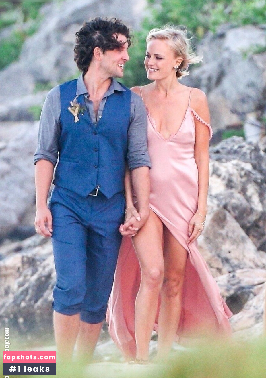 Malin Åkerman Nude Leaks OnlyFans Photos #10 - LeakJerk