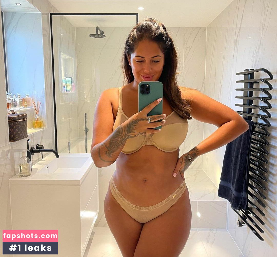 Malin Andersson gallery photo #23